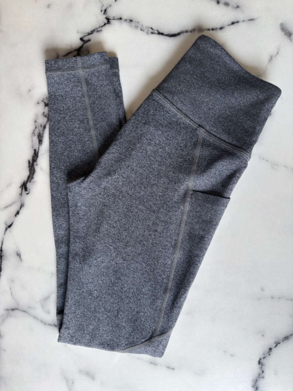 Athleta Salutation Stash Pocket II Leggings XS Gray High Rise 7/8 24” Inseam